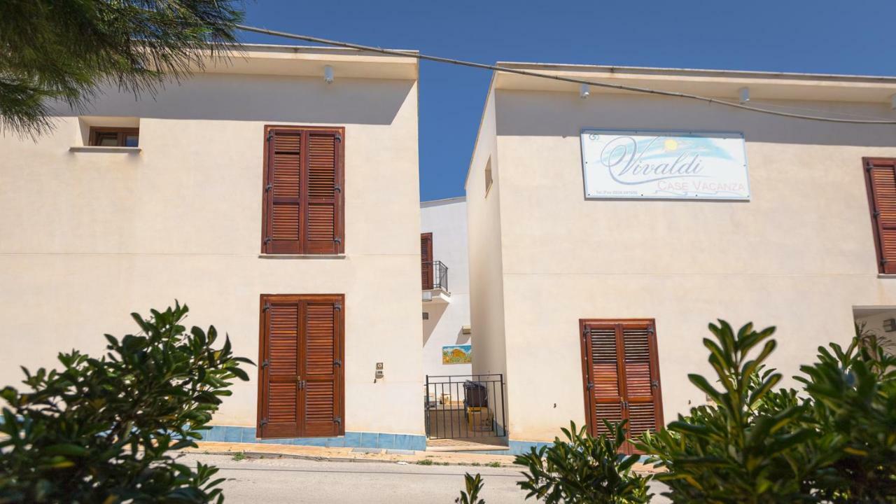 Case Vacanza Vivaldi Marinella di Selinunte Exterior photo